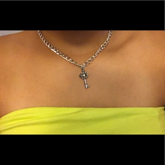 Key necklace - Picture 3 of 3